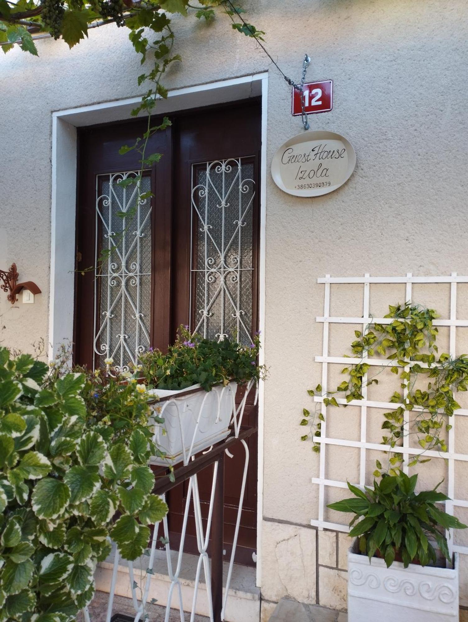 Guest House Изола Экстерьер фото